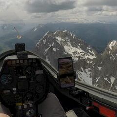 Flugwegposition um 12:11:20: Aufgenommen in der Nähe von Stainach-Pürgg, Österreich in 2373 Meter